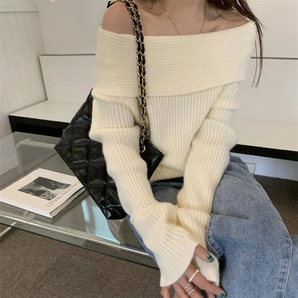 Sexy White Flat-neck Feminine Collarbone Off-shoulder Slimming Sweater