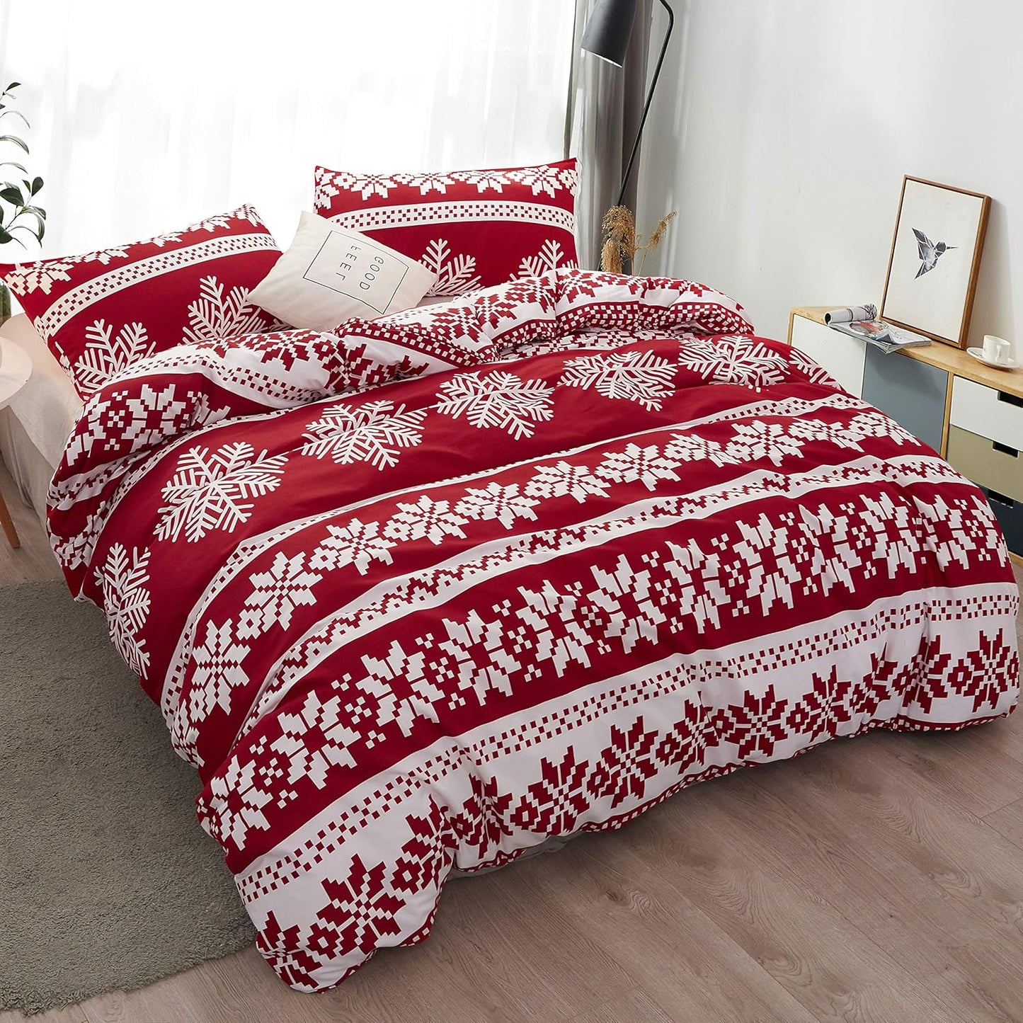 Christmas Queen Size Snowflake Duvet Cover Set - Red Bedding with Luxury Holiday Decoration (1 Duvet Cover + 2 Pillowcases)