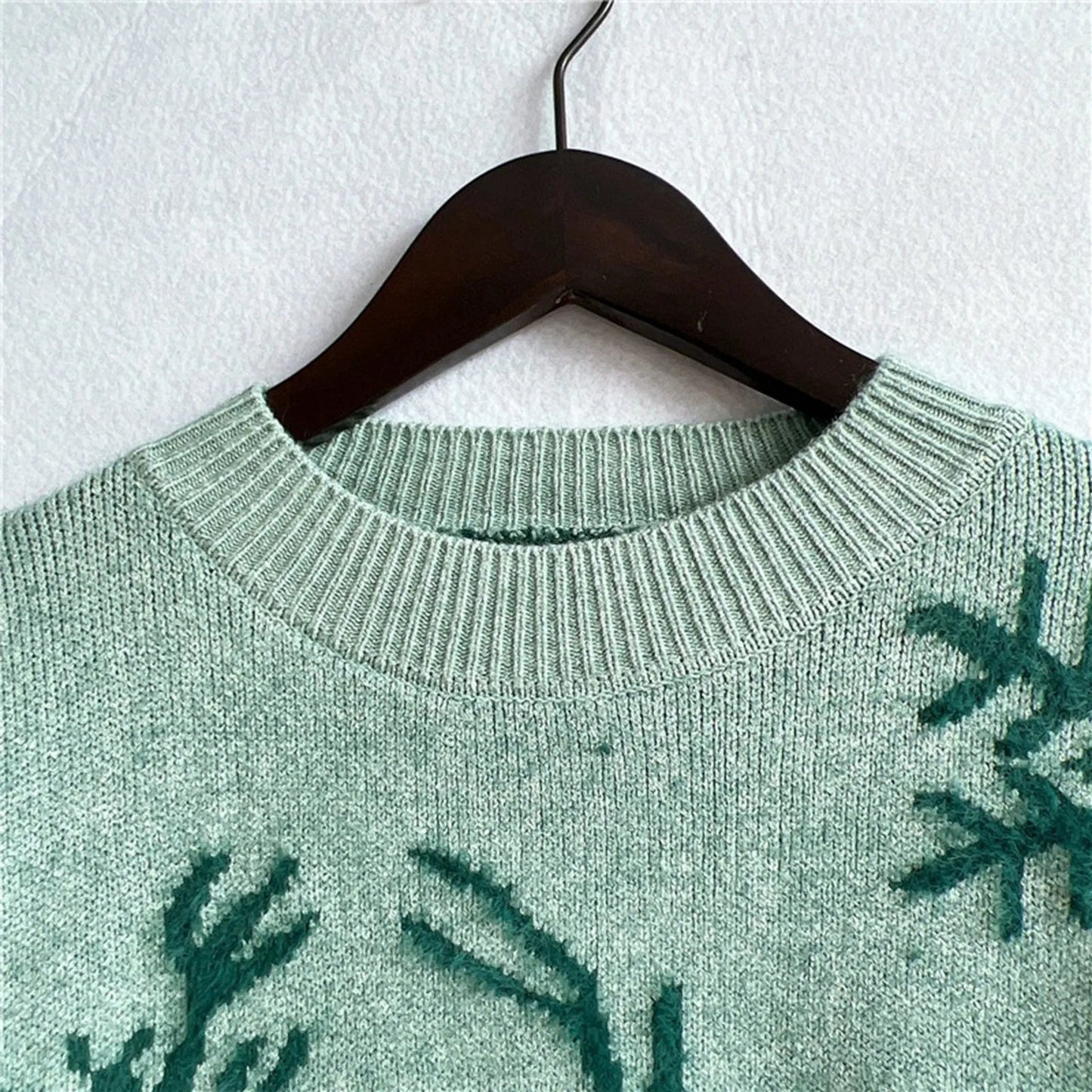 Soft Knitted Christmas Sweater - Warm Casual Pullover