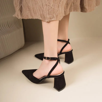 Sexy Lace Pointed Toe Elegant Stiletto New Party Low Heel Pumps