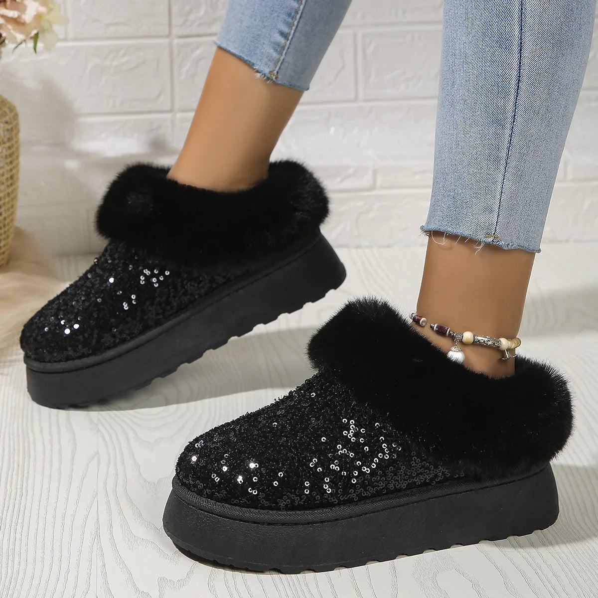 Winter Women Short Plush Warm Snow Boots Casual Shoes  New Suede Fur Chelsea Ankle Boots Flats Platform Ladies Shoes Botas