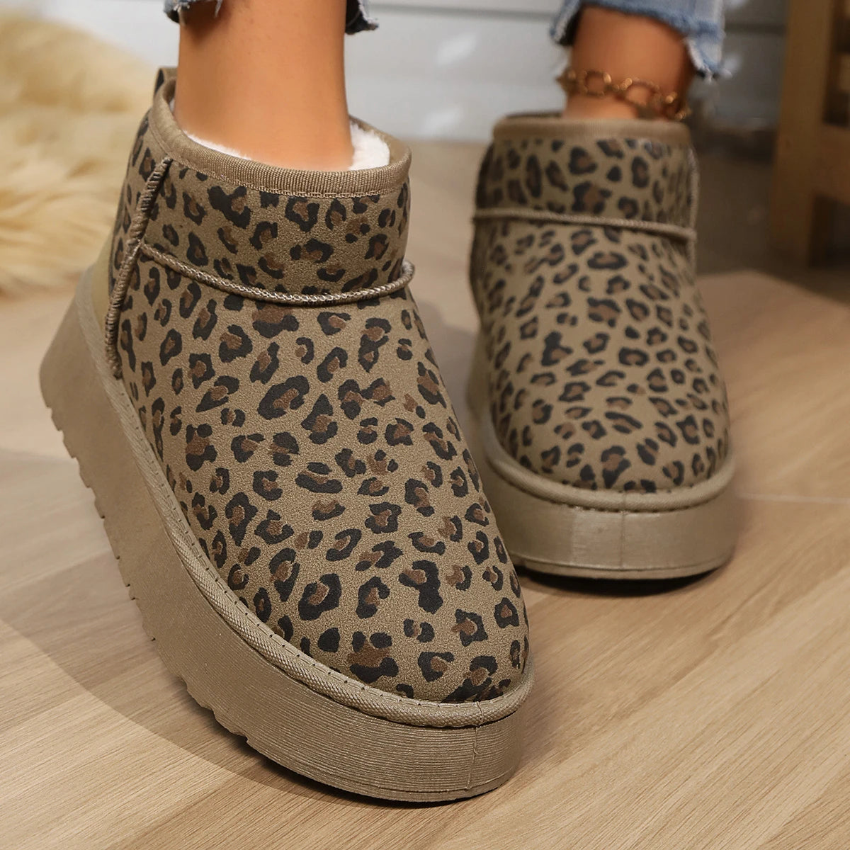 Leopard Print Non-slip Wear-resistant Fashion Plush Short Snow Boot